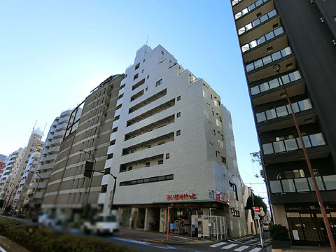 プラハテラス東大前
